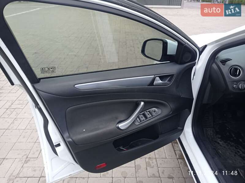 Седан Ford Mondeo 2012 в Днепре