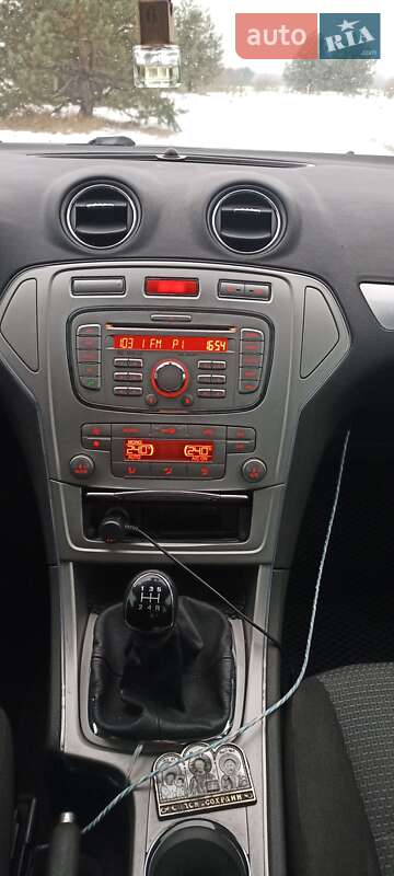 Седан Ford Mondeo 2007 в Макарові