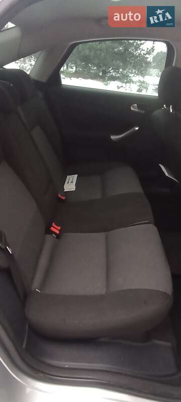 Седан Ford Mondeo 2007 в Макарові