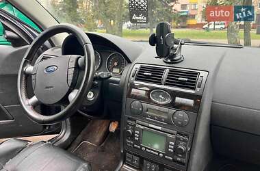 Лифтбек Ford Mondeo 2007 в Сарнах