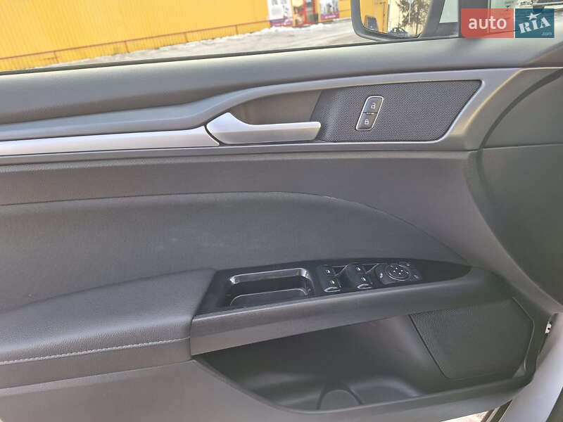 Універсал Ford Mondeo 2017 в Житомирі