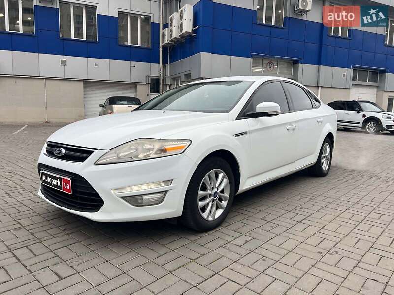 Седан Ford Mondeo 2012 в Одесі