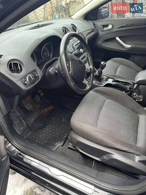 Седан Ford Mondeo 2007 в Селищі