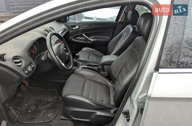 Седан Ford Mondeo 2010 в Ровно