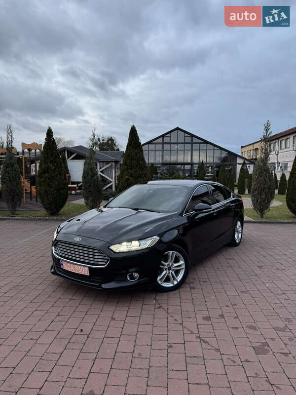 Седан Ford Mondeo 2015 в Стрию