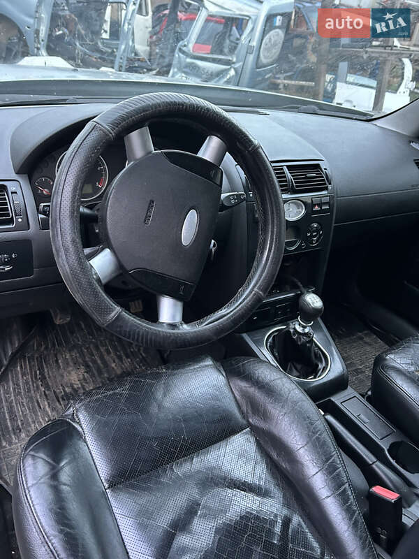 Универсал Ford Mondeo 2001 в Сокале