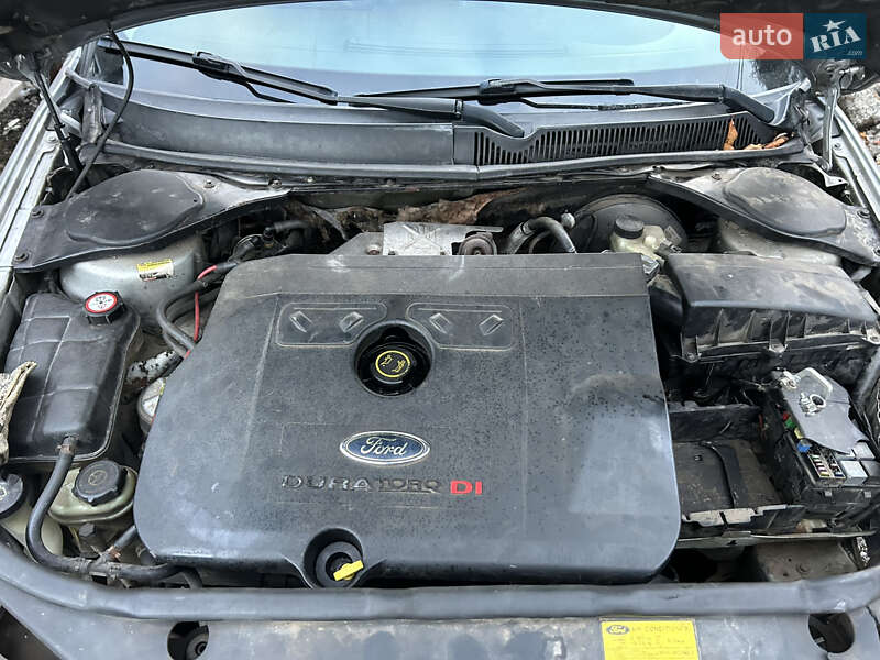 Универсал Ford Mondeo 2001 в Сокале