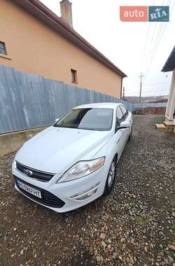 Седан Ford Mondeo 2012 в Мукачевому