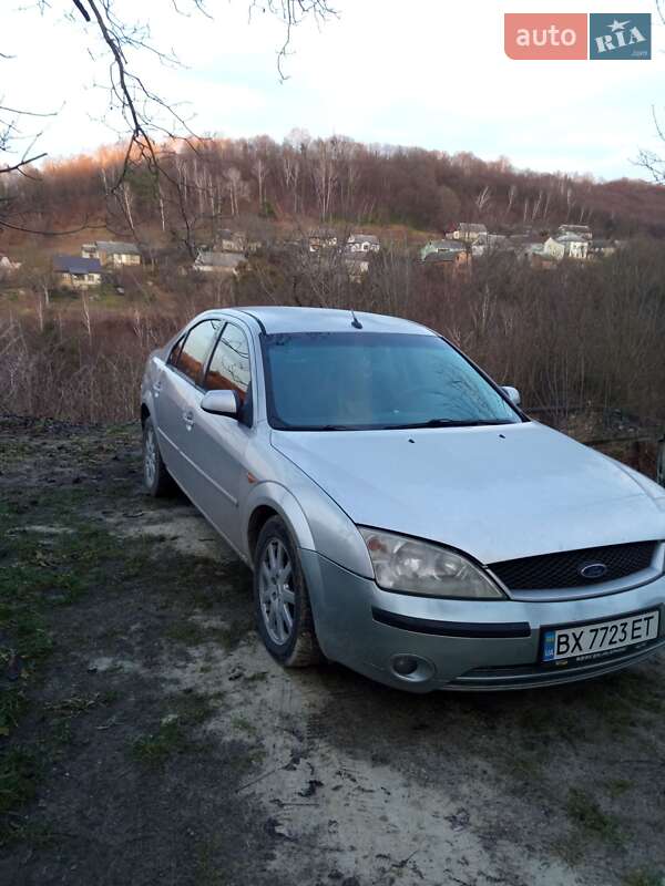 Седан Ford Mondeo 2002 в Кременце