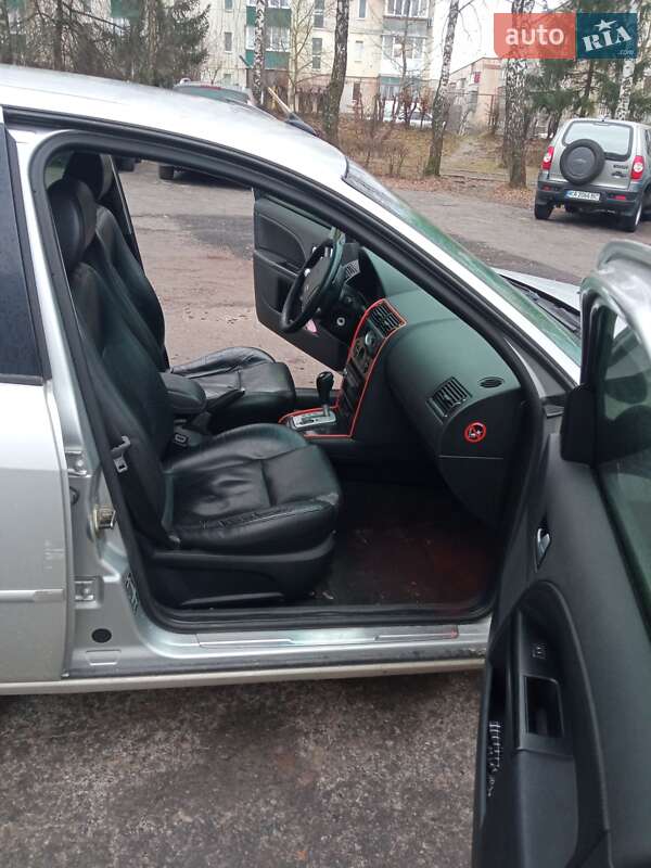 Седан Ford Mondeo 2002 в Кременце