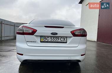 Седан Ford Mondeo 2012 в Новояворівську