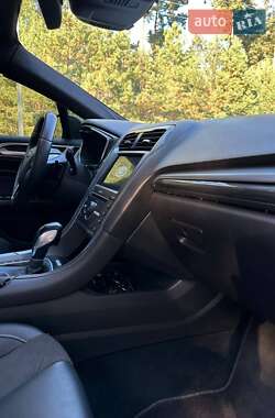 Лифтбек Ford Mondeo 2017 в 