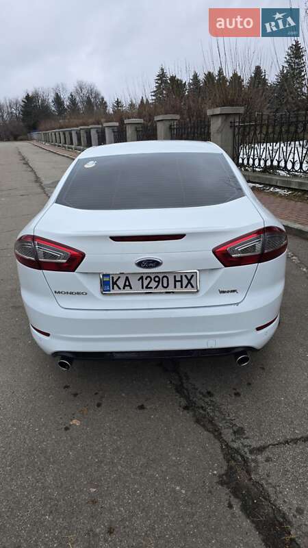 Седан Ford Mondeo 2012 в Умани