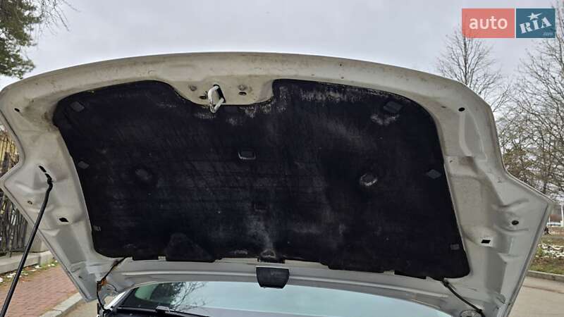 Седан Ford Mondeo 2012 в Умани