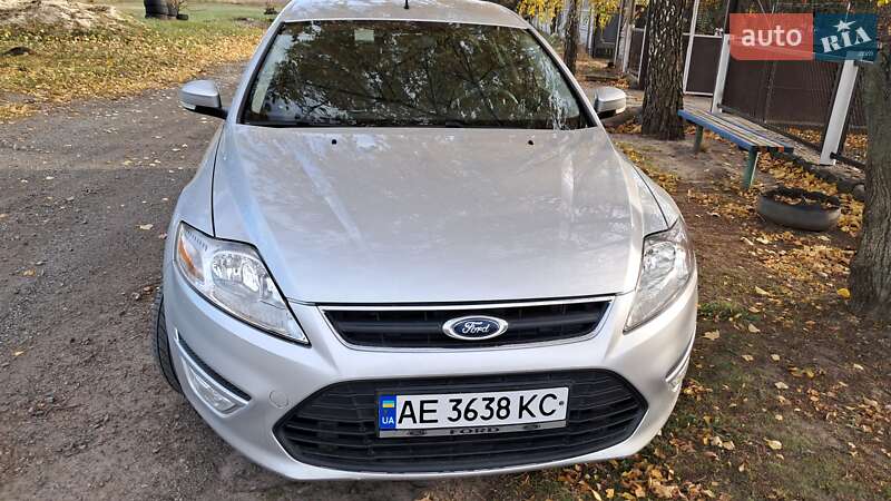 Універсал Ford Mondeo 2011 в Вишневом фото 2 Універсал Ford Mondeo 2011 в Вишневом