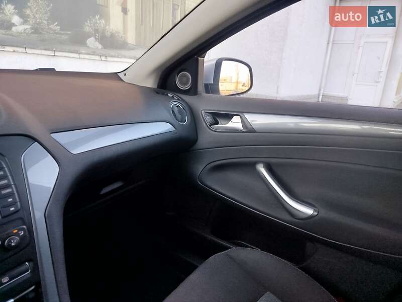 Универсал Ford Mondeo 2011 в Киеве