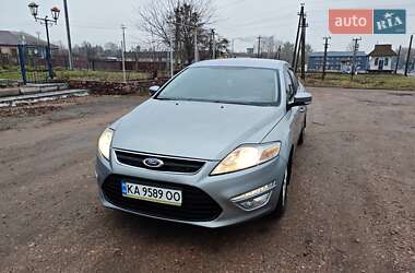 Седан Ford Mondeo 2012 в 