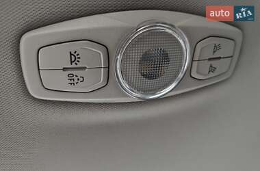 Седан Ford Mondeo 2012 в 