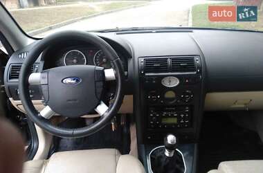 Седан Ford Mondeo 2002 в 
