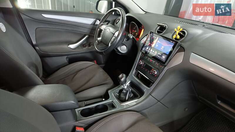 Седан Ford Mondeo 2011 в Києві