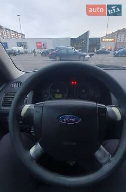 Універсал Ford Mondeo 2005 в Івано-Франківську