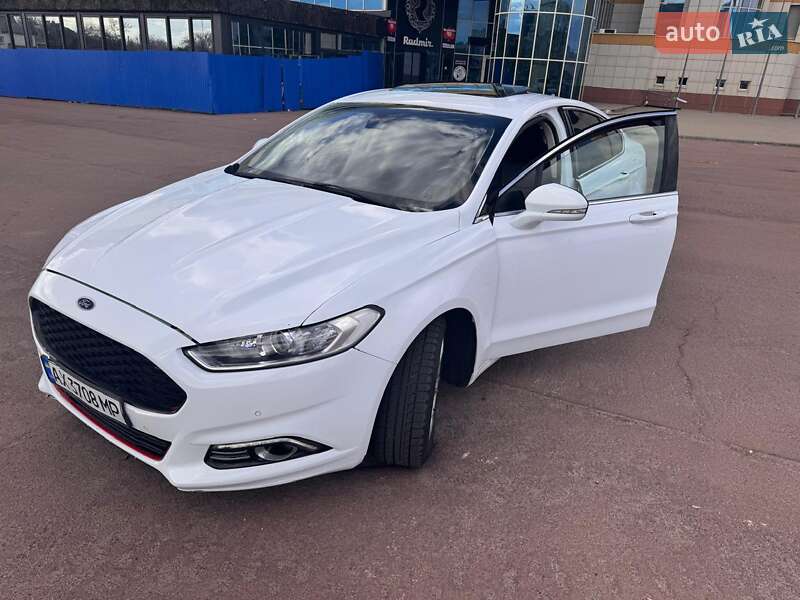 Седан Ford Mondeo 2015 в Харькове