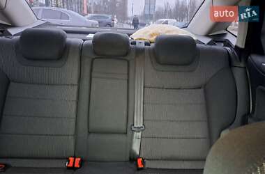 Седан Ford Mondeo 2011 в 