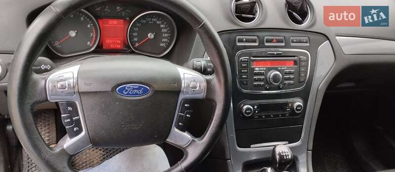 Седан Ford Mondeo 2011 в Дніпрі