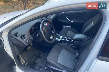 Лифтбек Ford Mondeo 2013 в 