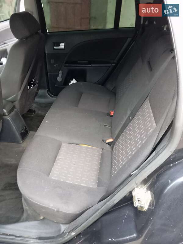 Универсал Ford Mondeo 2001 в Шумске