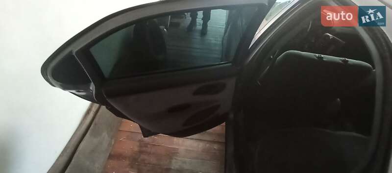 Седан Ford Mondeo 1996 в Жовкве