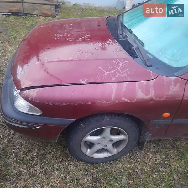 Седан Ford Mondeo 1993 в Бродах