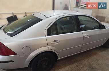 Седан Ford Mondeo 2001 в 