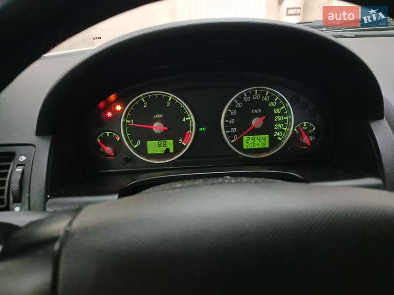 Седан Ford Mondeo 2001 в Сумах