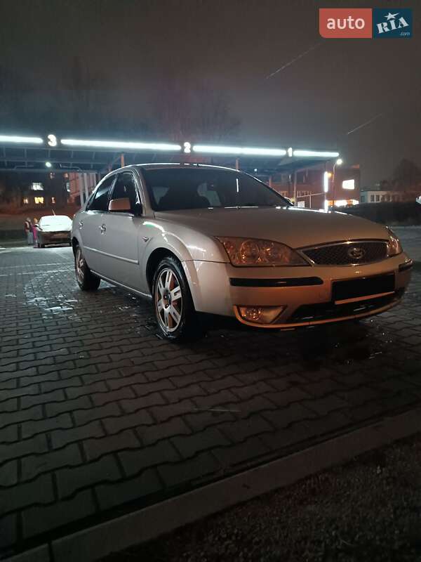 Лифтбек Ford Mondeo 2003 в Криничках