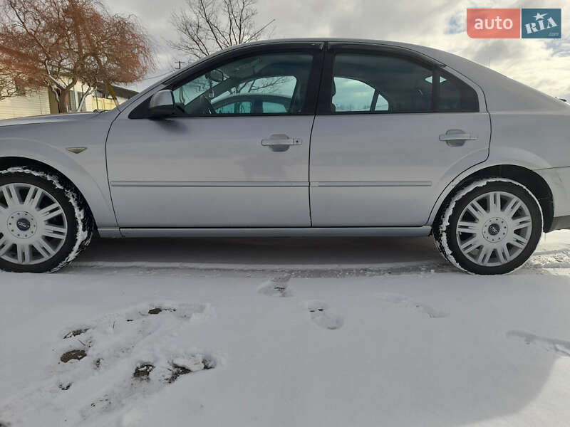 Лифтбек Ford Mondeo 2003 в Харькове