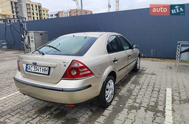 Лифтбек Ford Mondeo 2005 в Ровно