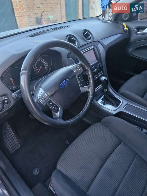 Універсал Ford Mondeo 2014 в Володимирі