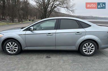 Седан Ford Mondeo 2012 в 