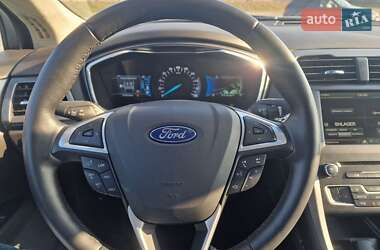 Седан Ford Mondeo 2015 в Луцьку