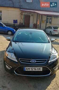 Лифтбек Ford Mondeo 2011 в 