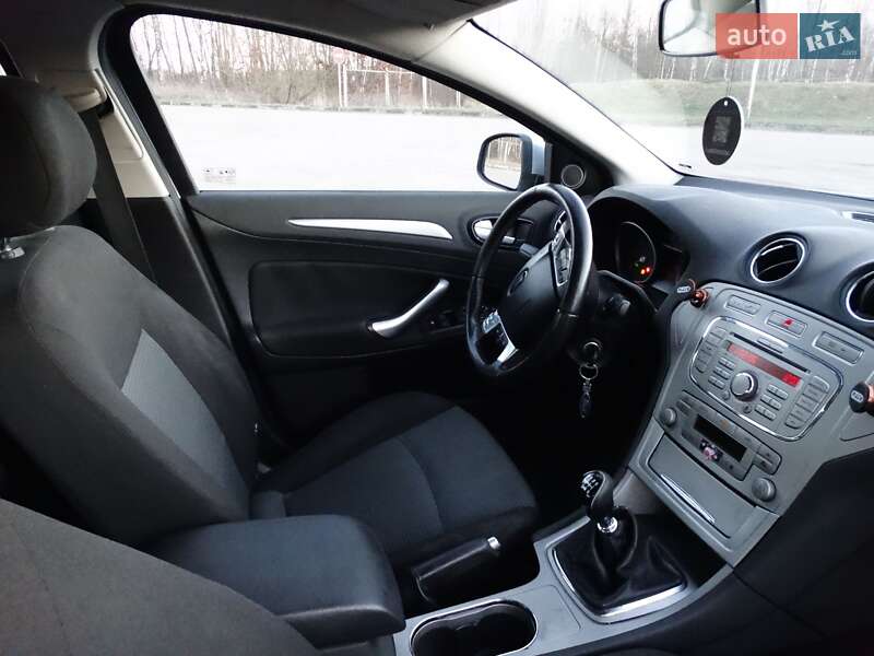 Лифтбек Ford Mondeo 2008 в Бердичеве