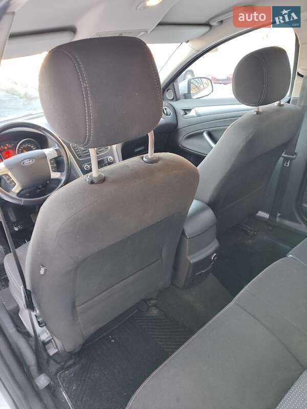 Седан Ford Mondeo 2012 в Киеве