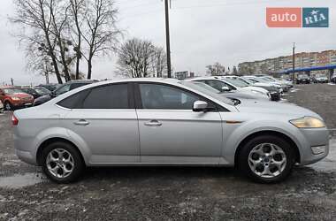 Лифтбек Ford Mondeo 2010 в Ровно