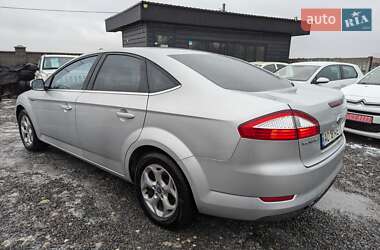 Лифтбек Ford Mondeo 2010 в Ровно