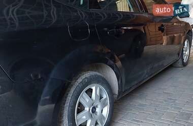 Седан Ford Mondeo 2013 в 