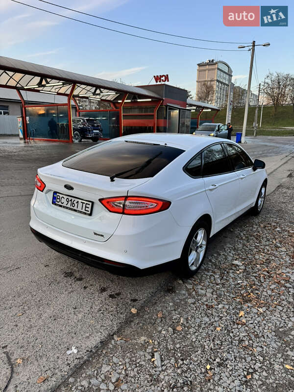 Лифтбек Ford Mondeo 2016 в Львове