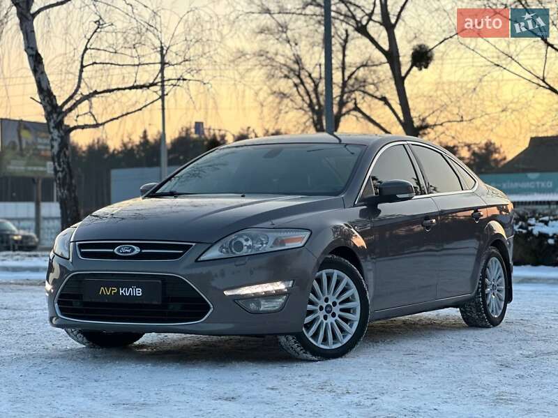 Седан Ford Mondeo 2012 в Киеве