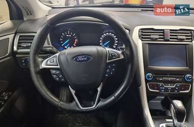 Седан Ford Mondeo 2018 в 