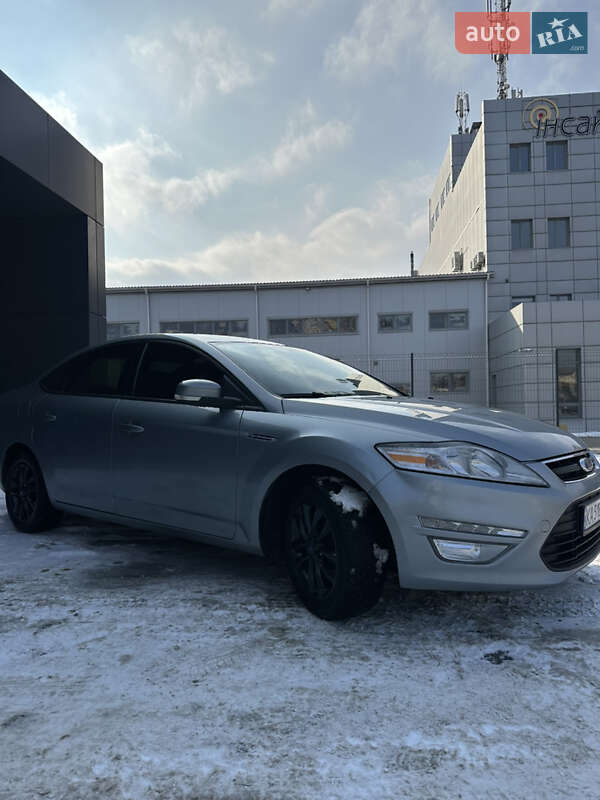 Седан Ford Mondeo 2012 в Києві